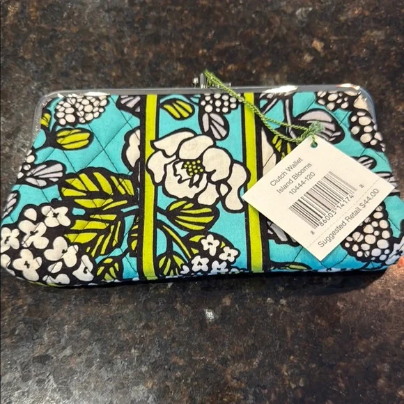 Vera Bradley kiss lock Wallet - Picture 1 of 3
